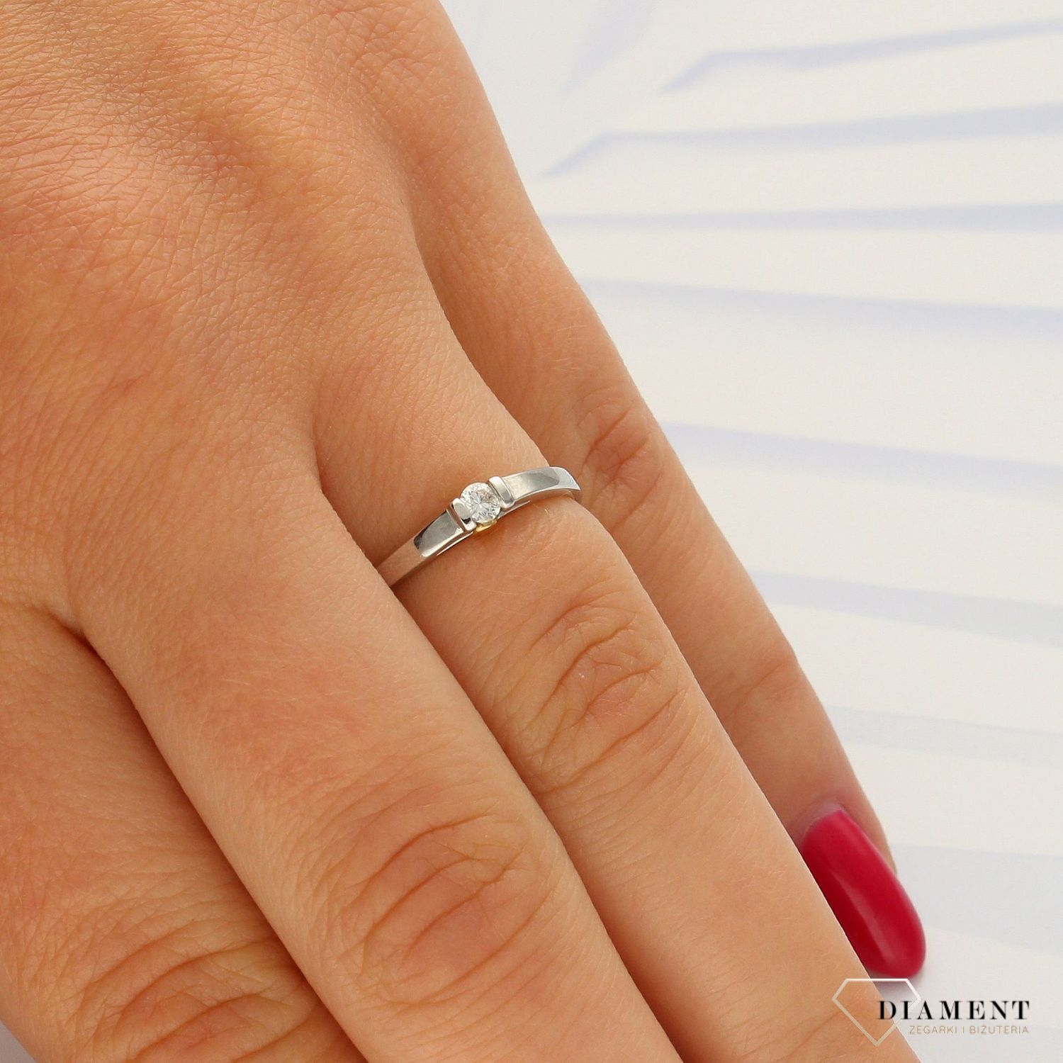 Pierścionek złoty DIAMENT 585, białe złoto z diamentem 0660013585 H SI.jpg